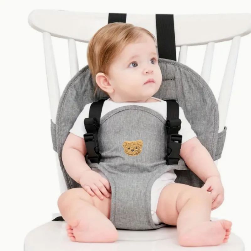 Transportable gepolsterter Babystuhl-Hochstuhl mit Sicherheitsgurten