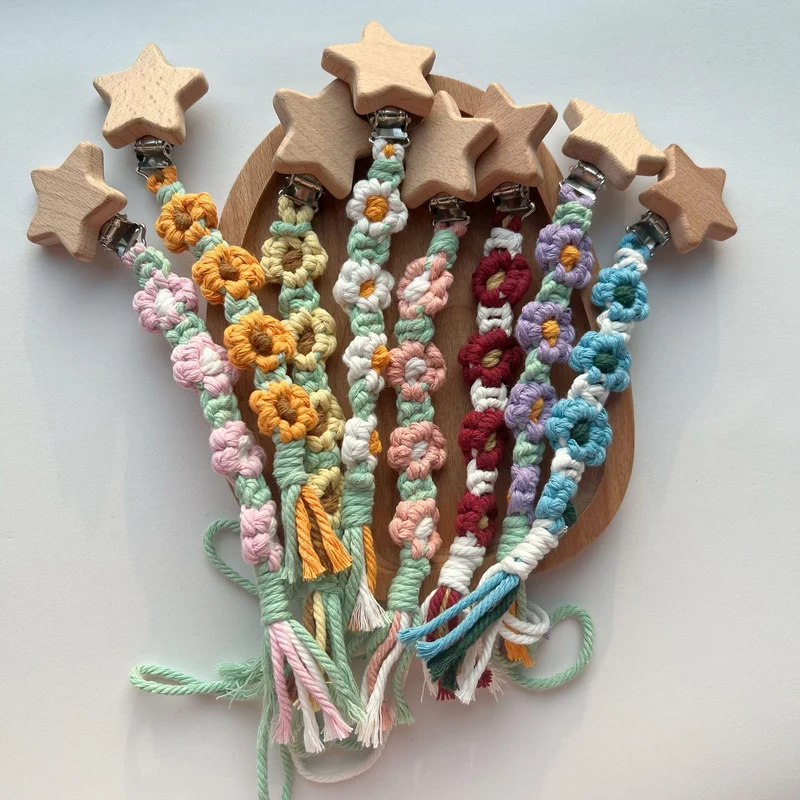 Baumwolle Häkelblumen Schnuller und Beißring Clip mit Holz Herz Sicherheitsclip