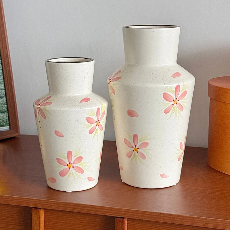 Blumenverzierte Keramikblumenvase