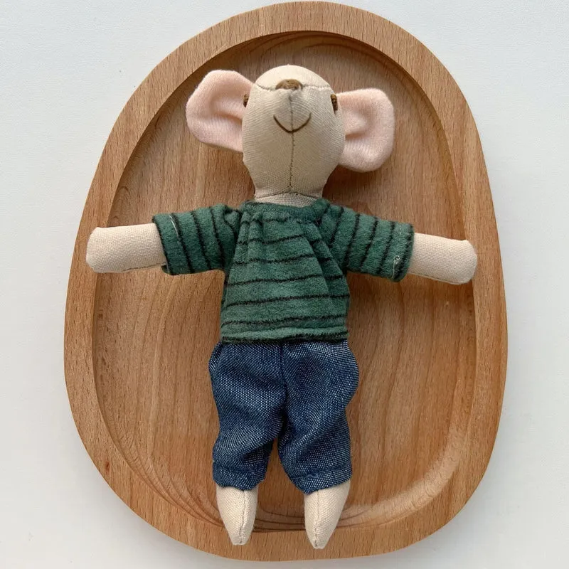 Handgefertigter Organic Cotton Langbein Bunny Plüsch mit besticktem Overall