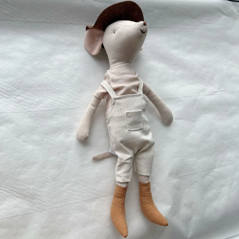 Handgemachte Leinen-Plüsch-Hasenpuppe mit Fliege und abnehmbaren Latzhosen