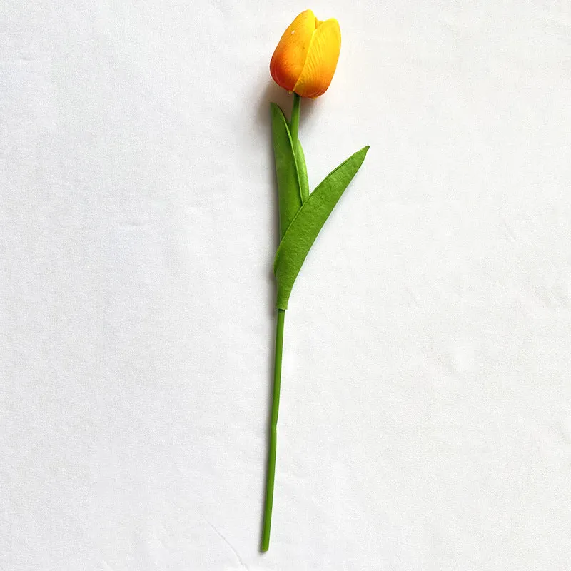 Realistischer Falscher Tulpenstängel