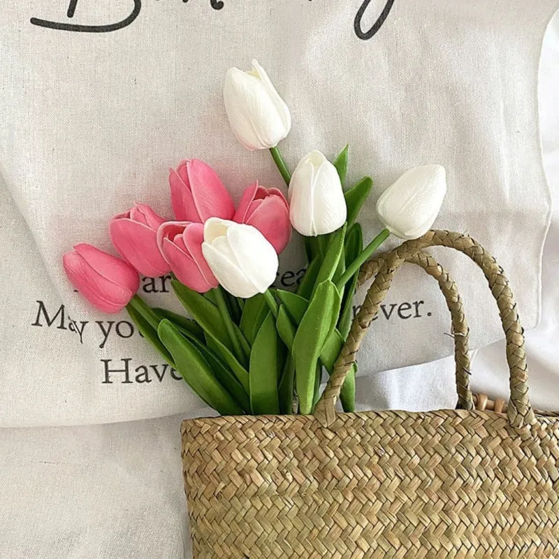 Realistische künstliche Tulpenstrauß