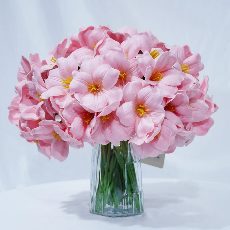 Lebensechter Gelber Blumenstrauß