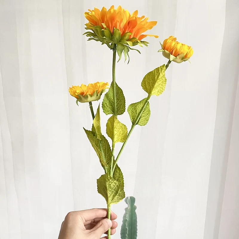 Lebensechter Sonnenblumenstiel