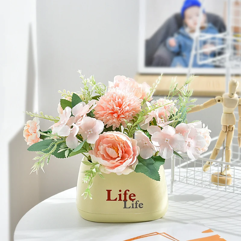 Lebensechter Blumen-Tischmittelstück-Arrangements