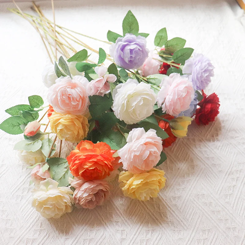 Elegante künstliche Rosenstängel