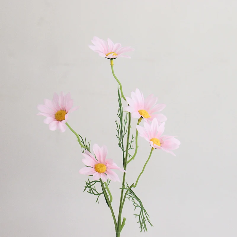 Dekorative Blumenarrangement für die Innenanzeige