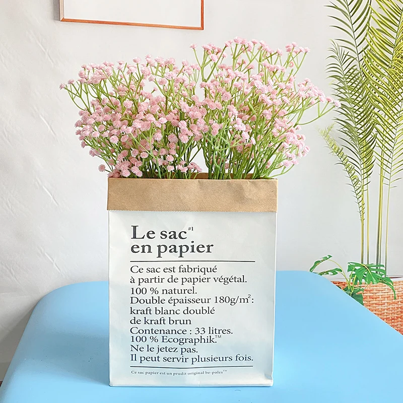 Dekorativer künstlicher Blumenstrauß