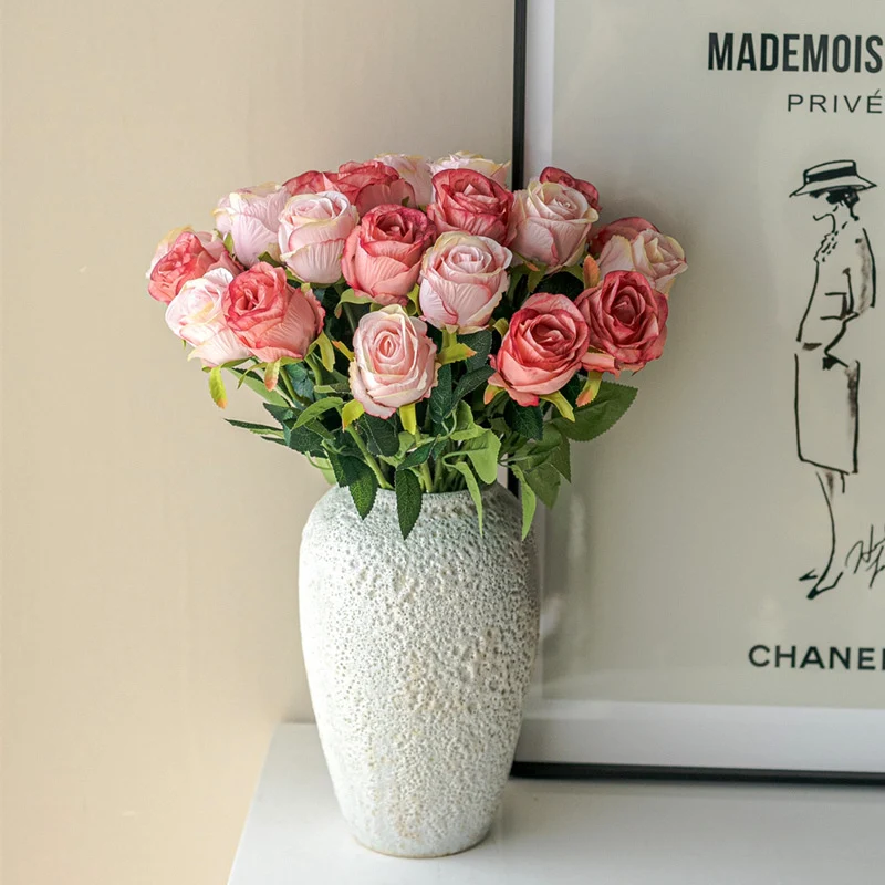 Künstlicher Rosenstrauß