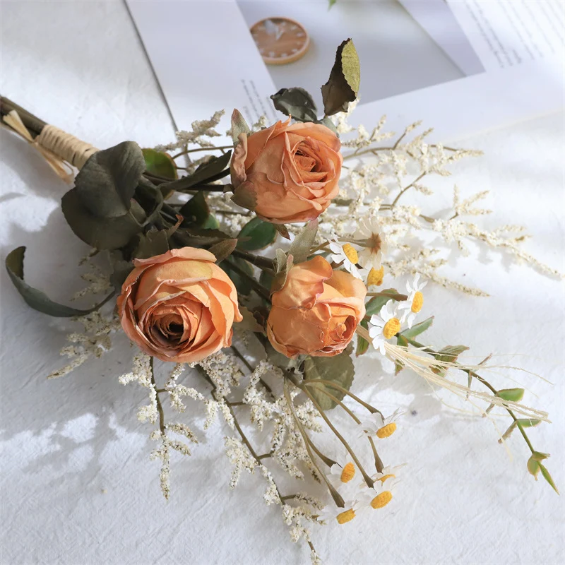 Elegante getrocknete Blumenstrauß