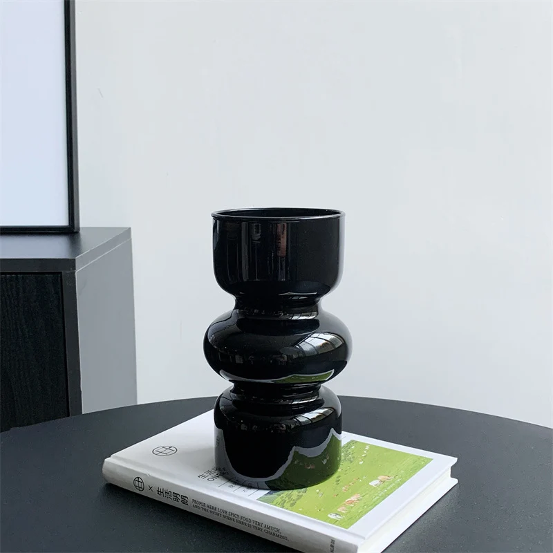 Moderne geometrische Vase
