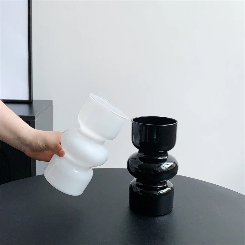 Moderne geometrische Vase