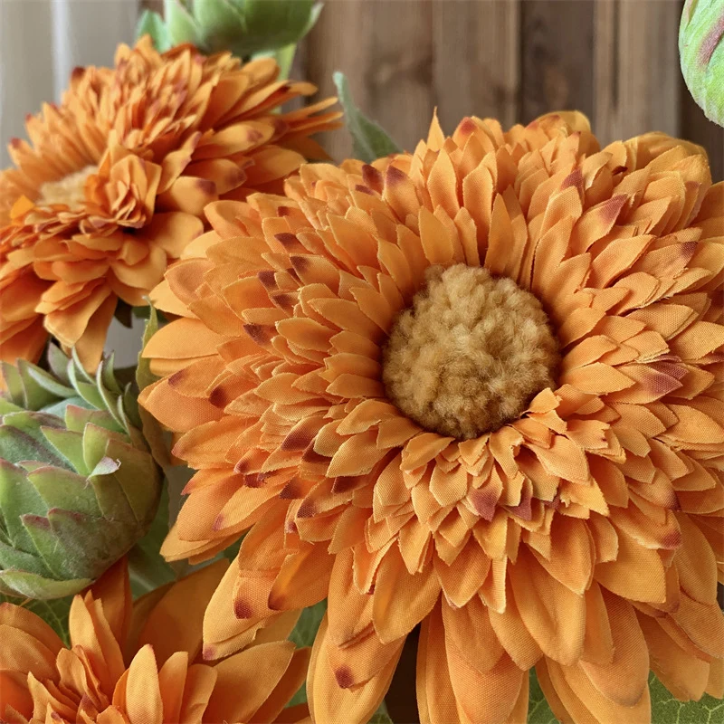 Lebensgroße künstliche Blumenstiele