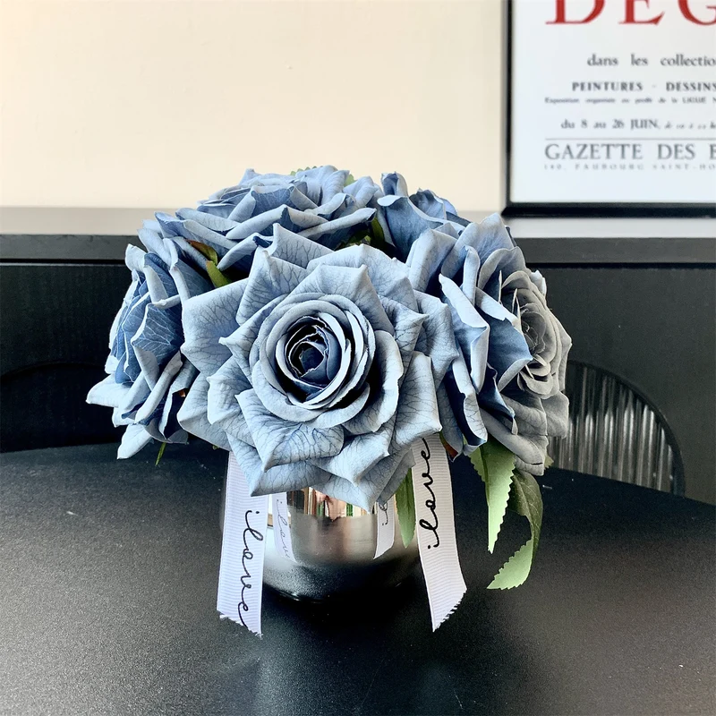 Elegantes Seidenblumenbouquet