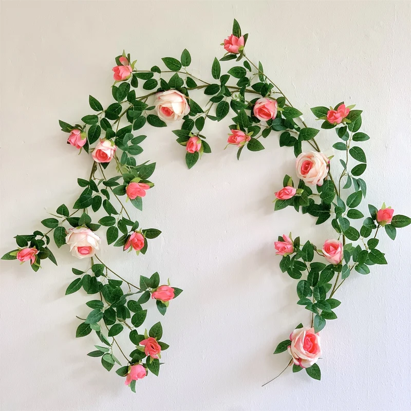 Dekorativer Blumen-Wandgirlande