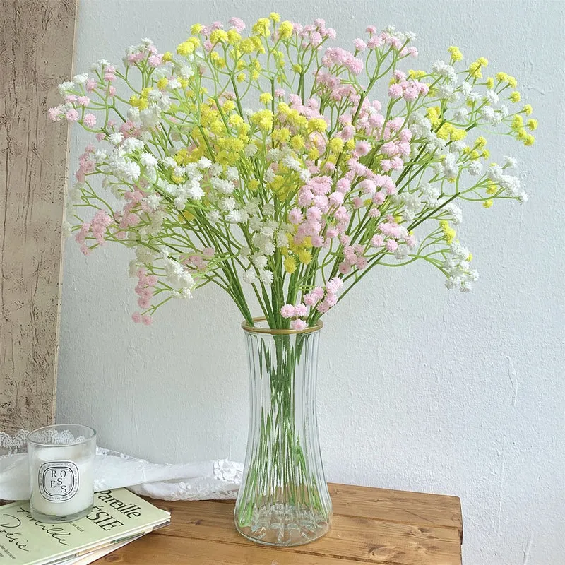 Dekorativer Floralstielstrauß für die Heimdekoration