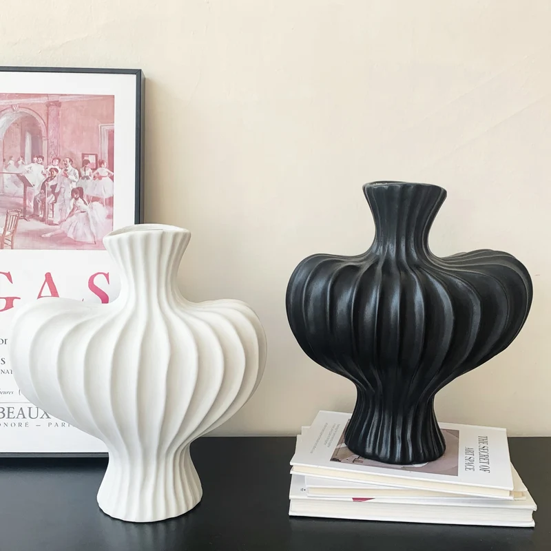 Künstlerische Keramikvase
