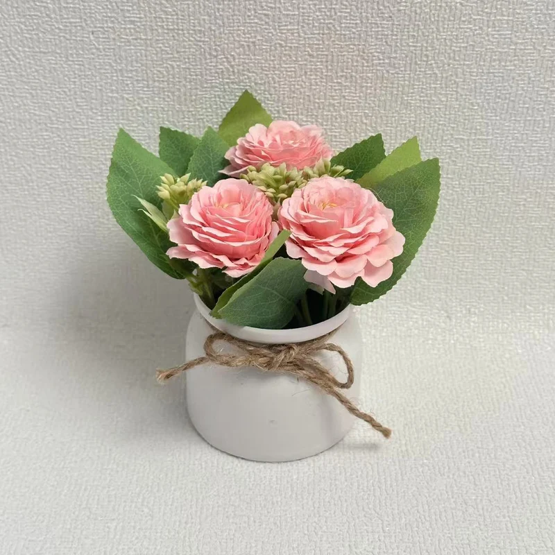 Dekorative Blumenarrangement für die Inneneinrichtung