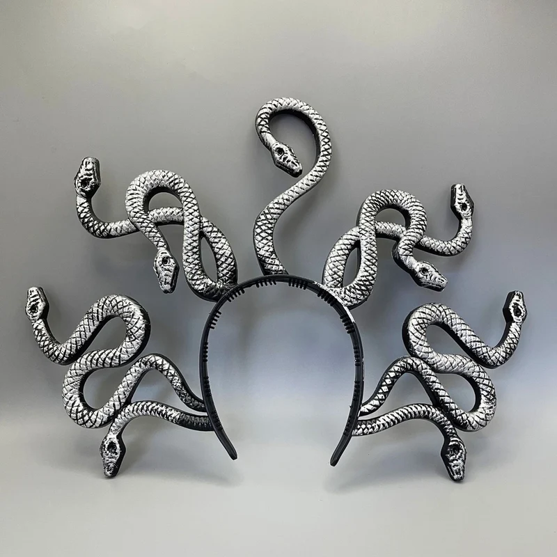 Medusa-inspirierter Haarreif mit 3D-Schlangenapplikationen