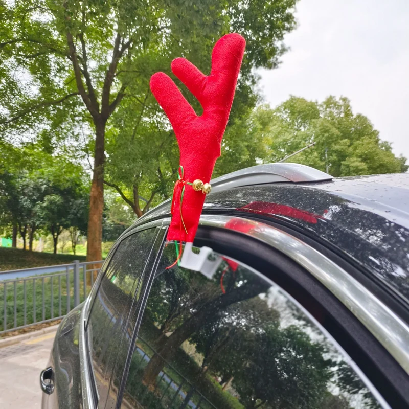 Lustige Weihnachts-Rentierhörner mit Ball