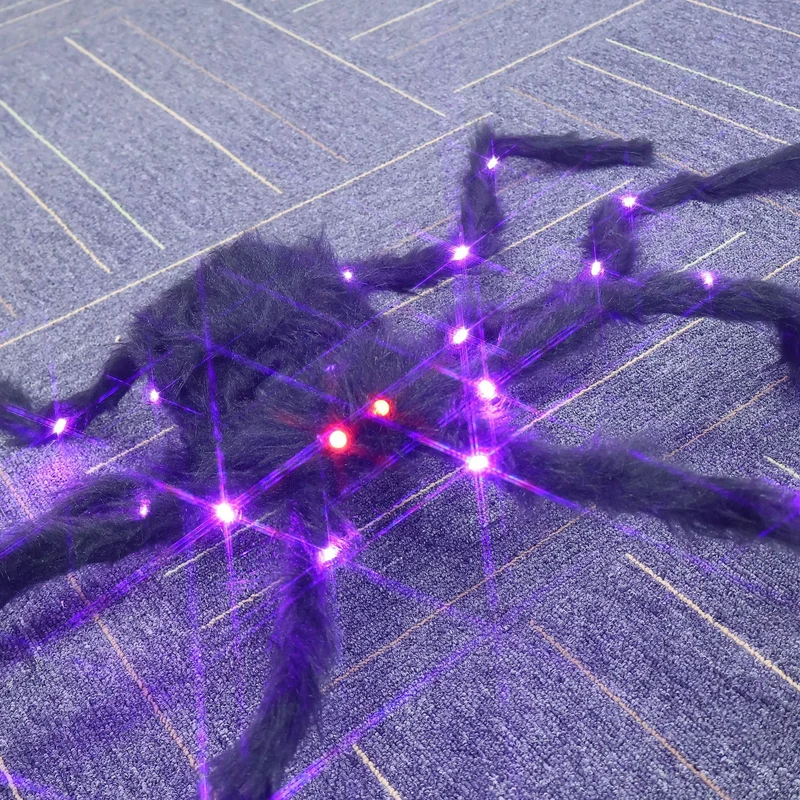 Gruselige Halloween Spinnen Dekoration mit LED-Beleuchtung