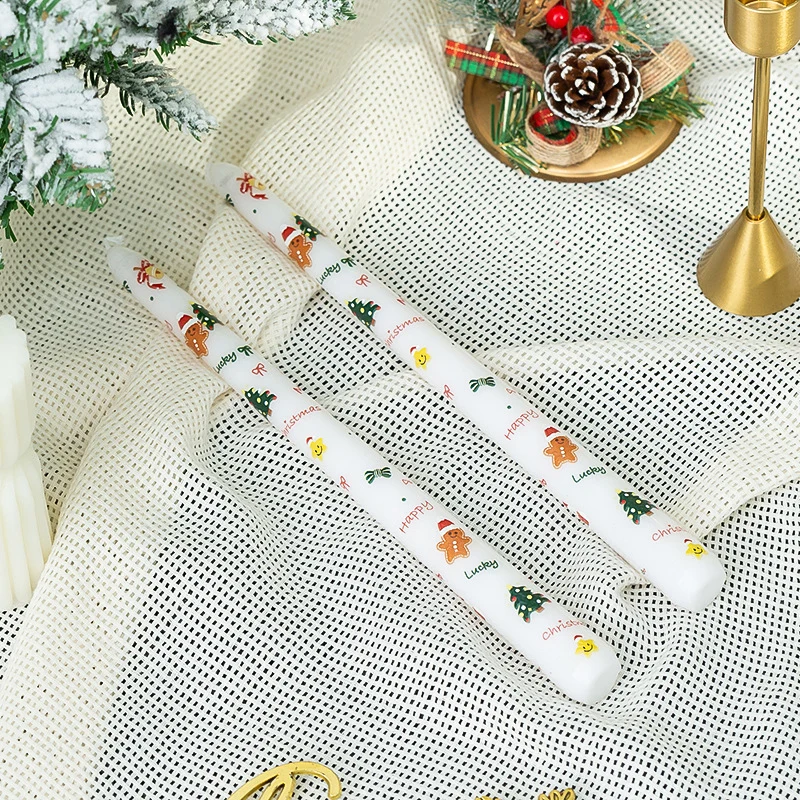 Dekorative Weihnachtskerzen