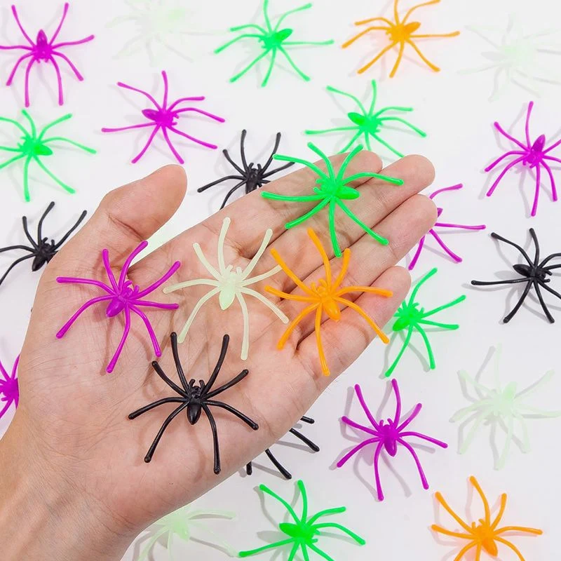Gruselige Dekorative Spinnenkette