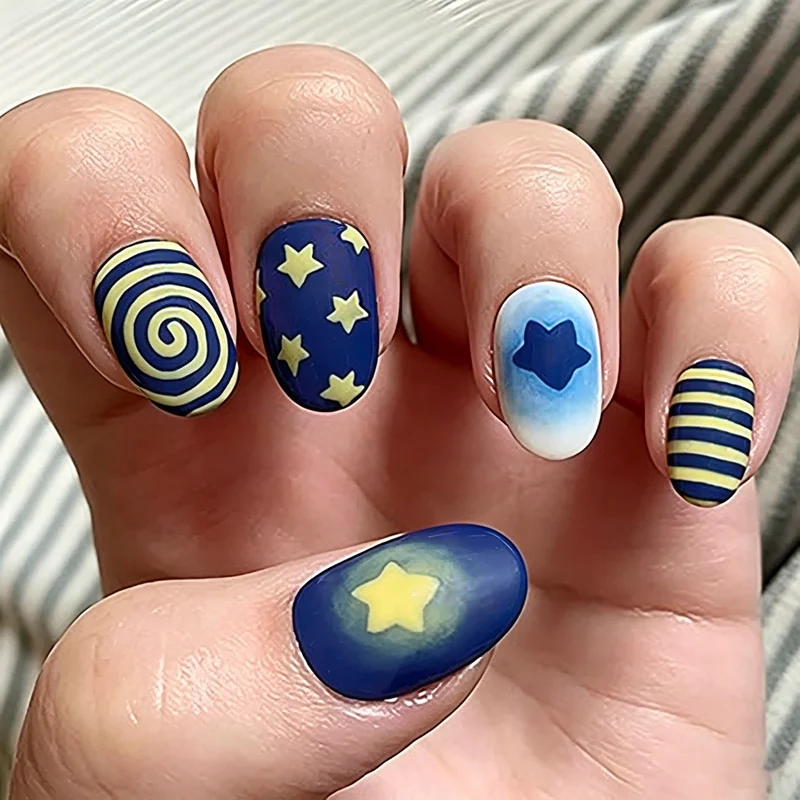 Verspielt Stern Muster Presse-On Nagelkunst Set