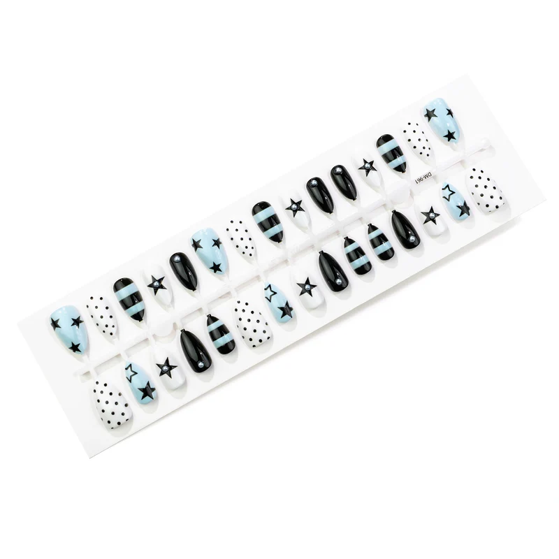 Trendiger Sternmuster Press-On Nagelset