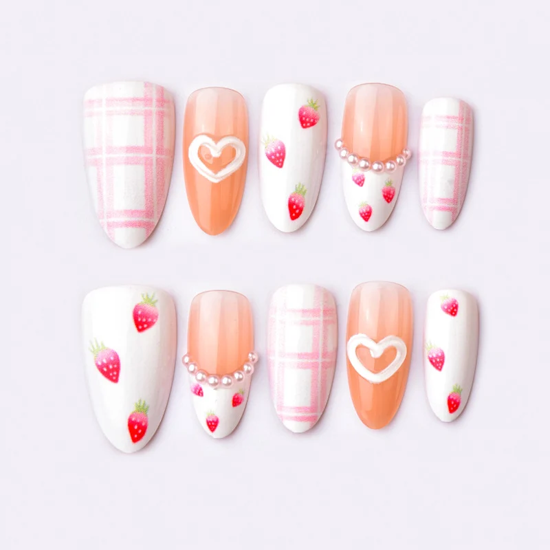 Romantisches Blumiges Press-On Nagelkunst Set