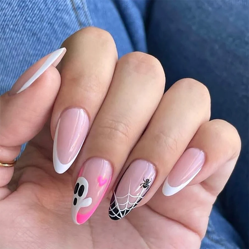 Halloween-Themed Press-On Nail Art Set mit Spider- und Ghost-Designs