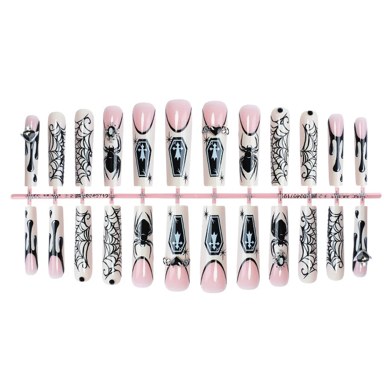 Gothic-Themen Press-On Nagelkunst Set mit Spinnen- und Sargdesigns