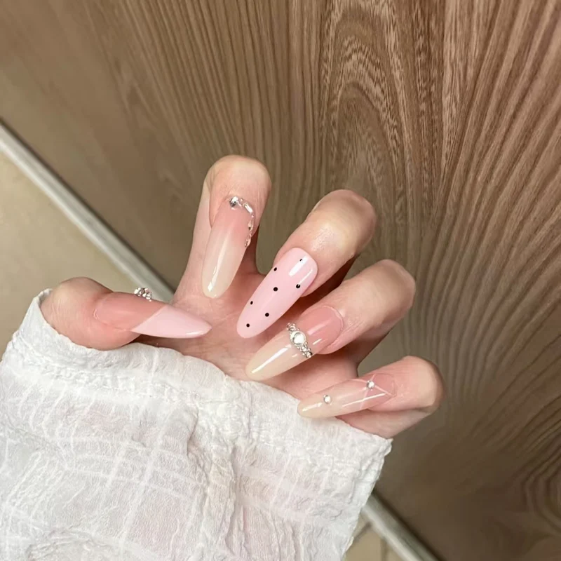 Premium Press-On Nagelerweiterungen