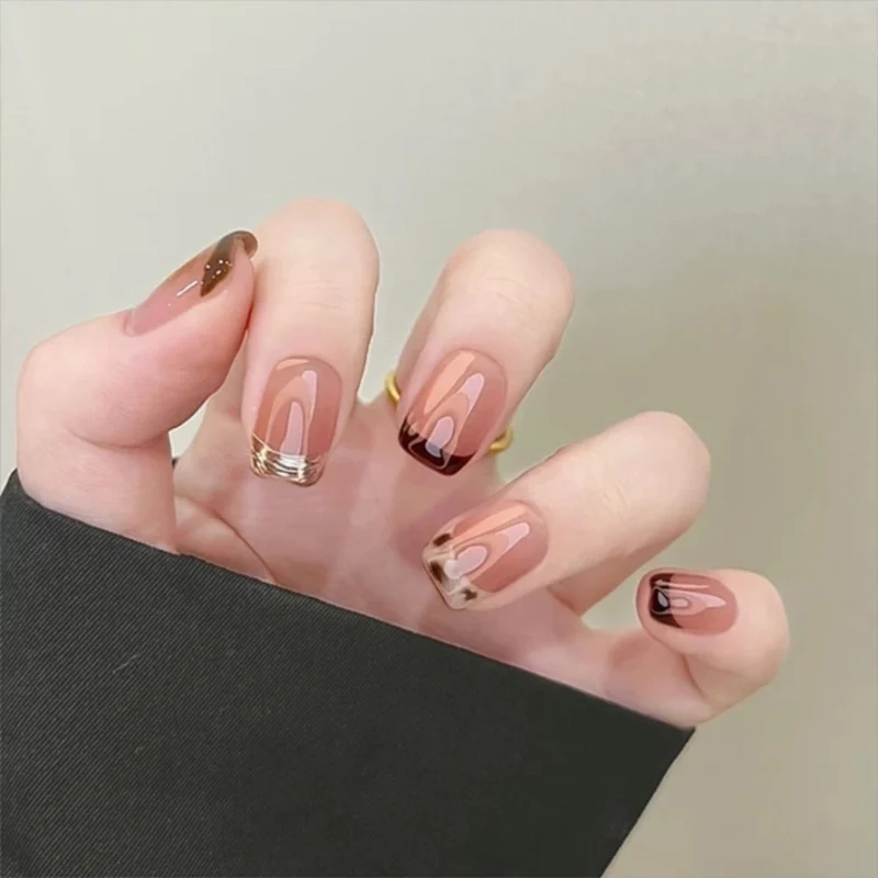 Premium Künstlerische Nagelverlängerungen mit Eleganten Tips