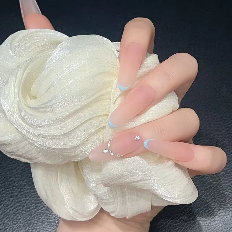 Elegante französische Spitzen-Press-On-Nägel