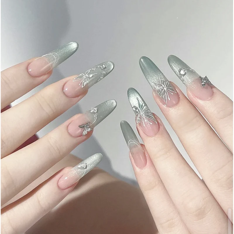 Stylisches Press-On-Nagelset
