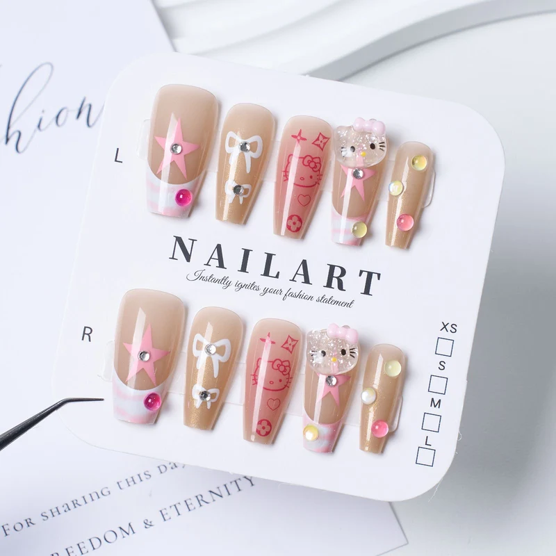 Stylisches Press-On-Nagelset
