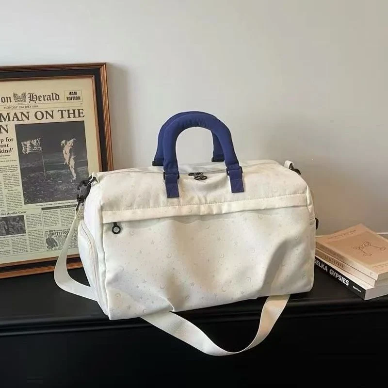 Vielseitige Reisetasche mit mehreren Fächern Karnz