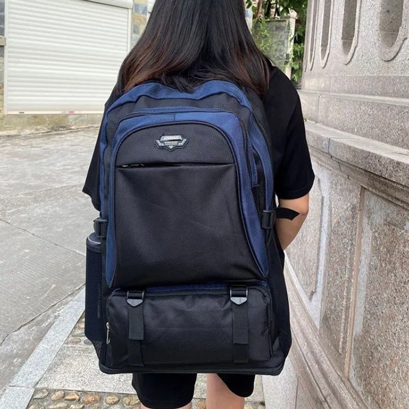 Geräumiger Multi-Compartment Rucksack Karnz