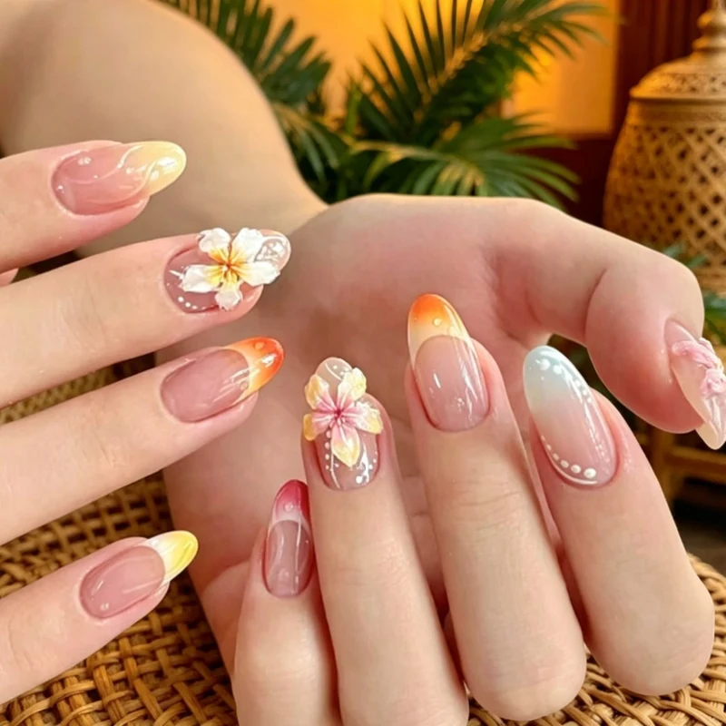 Florales Nageldesign Extensions
