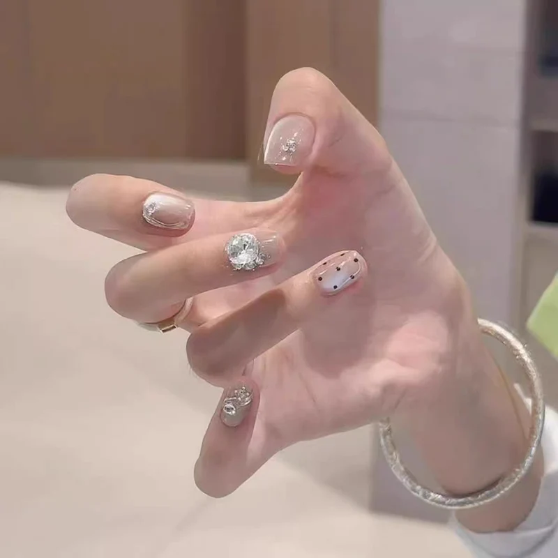 Floral Verzierter Press-On-Nagelset