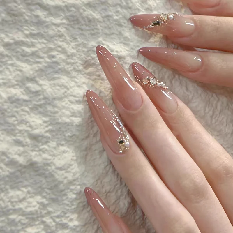 Floral Verzierter Press-On-Nagelset