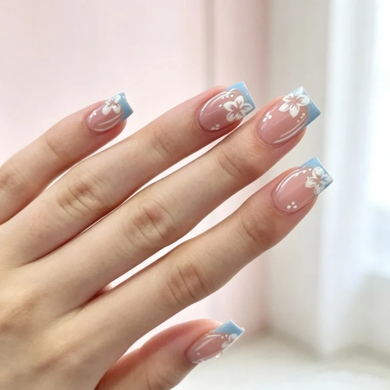 Festliche saisonale Nagelkunstverschönerungen