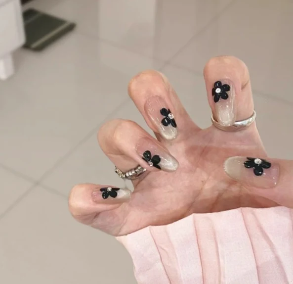 Elegante Stiletto-Nagelkunst-Verstärkungen