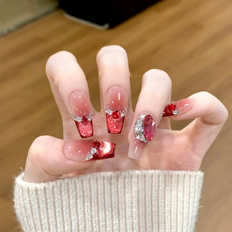 Elegante Ombre Stiletto Nagelverlängerungen