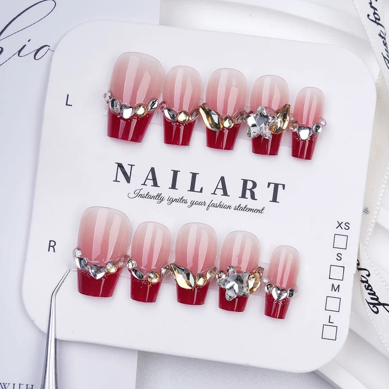 Elegantes Nagelkunst Press-On-Set