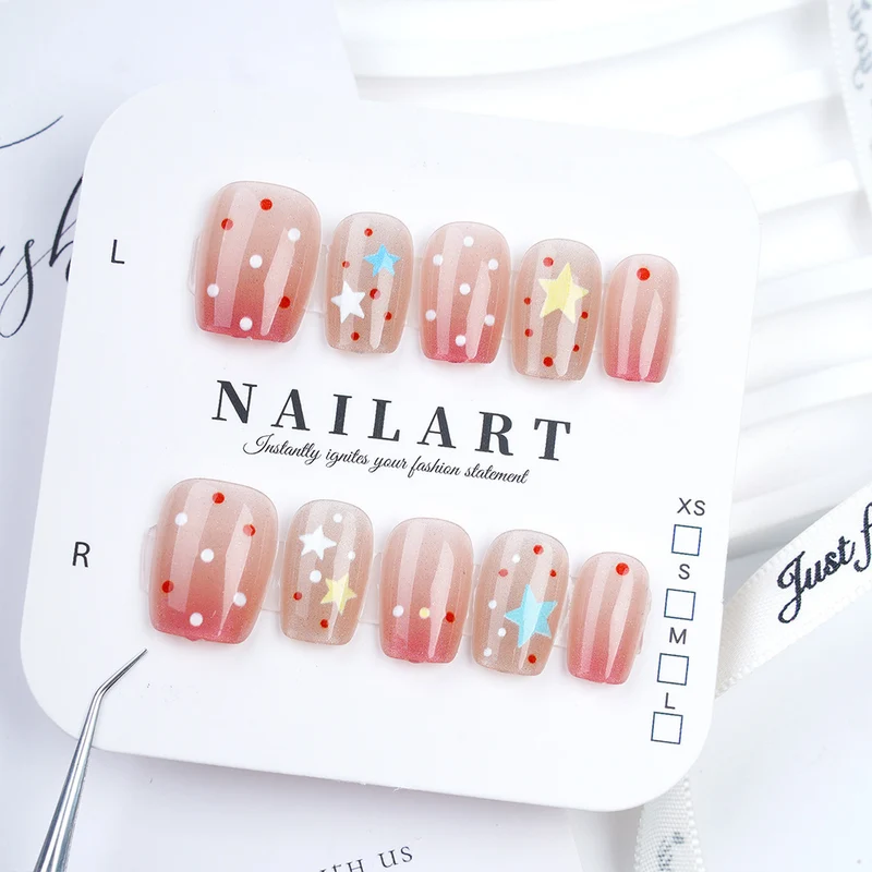 Elegante Glänzende Gel-Nagelverlängerungen