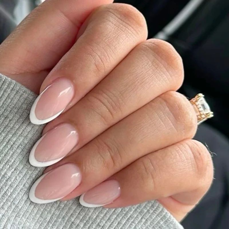 Elegante französische Tip Gel Press-On Nägel