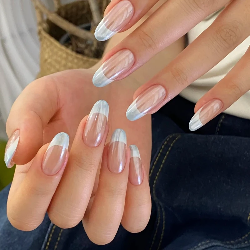 Elegante Französische Tipp-Acryl-Nagelverlängerungen